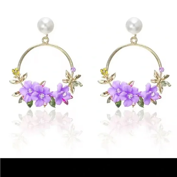 Fashion Jewelry Gold Floral Earrings with Lilac and Green Accents. - Picture 4 of 11